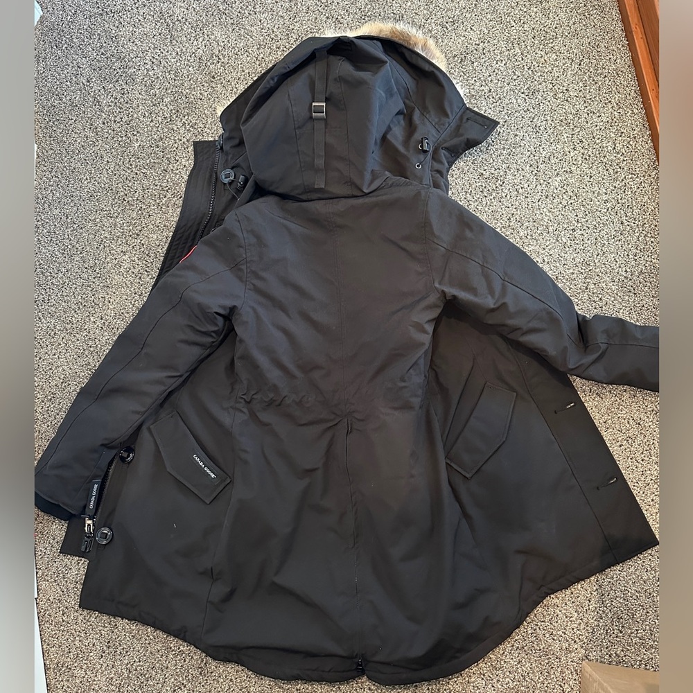 Canada Goose Black Ski & Snow Jacket - Picture 2 of 5